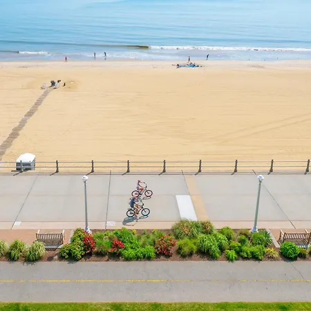Holiday Inn & Suites Virginia Beach - North Beach By Ihg Exterior foto